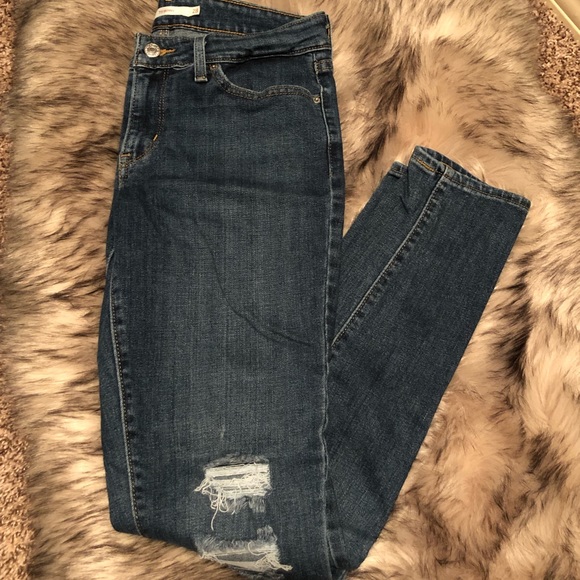 Levi Skinny Jeans - Picture 1 of 2
